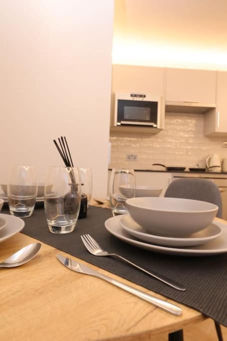 Riverside Serviced Apartments London Ngoại thất bức ảnh